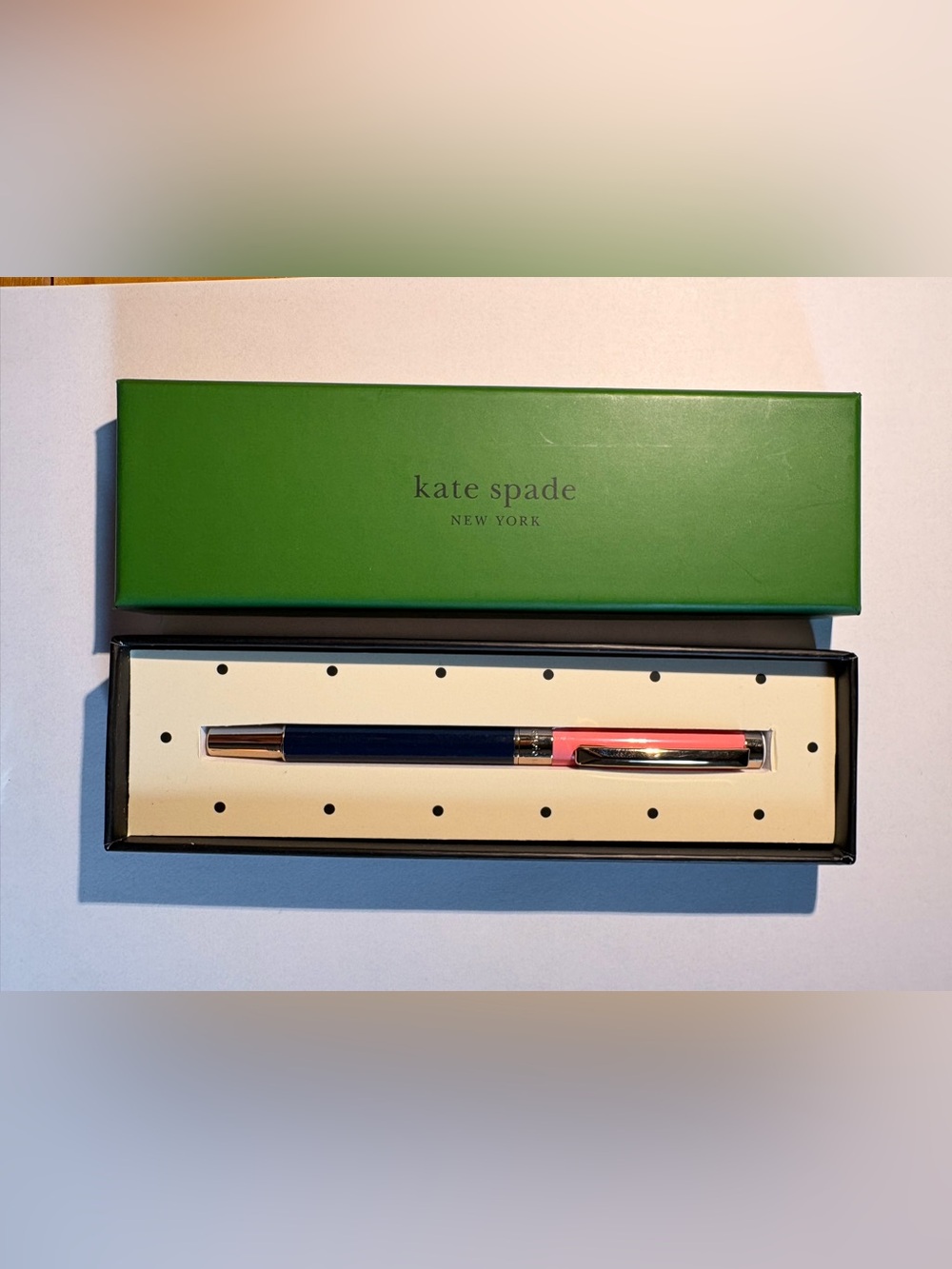 Kate Spade New York Black ink Ballpoint Pen Pink & Navy Colorblock Snap Cap pen